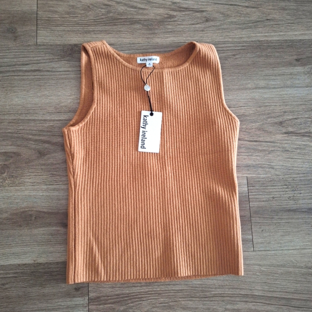 NWT Kathy Ireland Tan Ribbed Tank Top